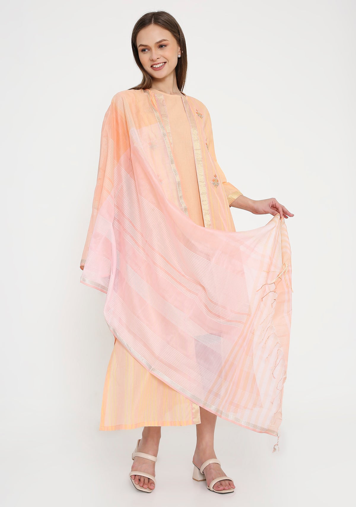 Handwoven Maheshwari Cotton  Cape with Slip